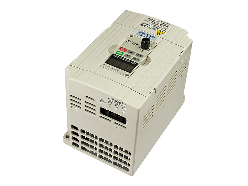 8000S通用變頻器，變頻調(diào)速器，變頻器廠家，電機變頻器，三相變頻器